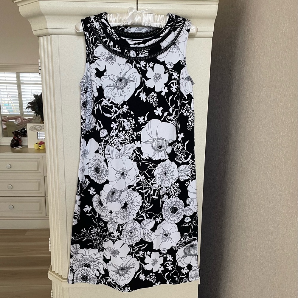 ‼️Take 20% off!‼️EUC Talbots Black and White Sheath Dress S